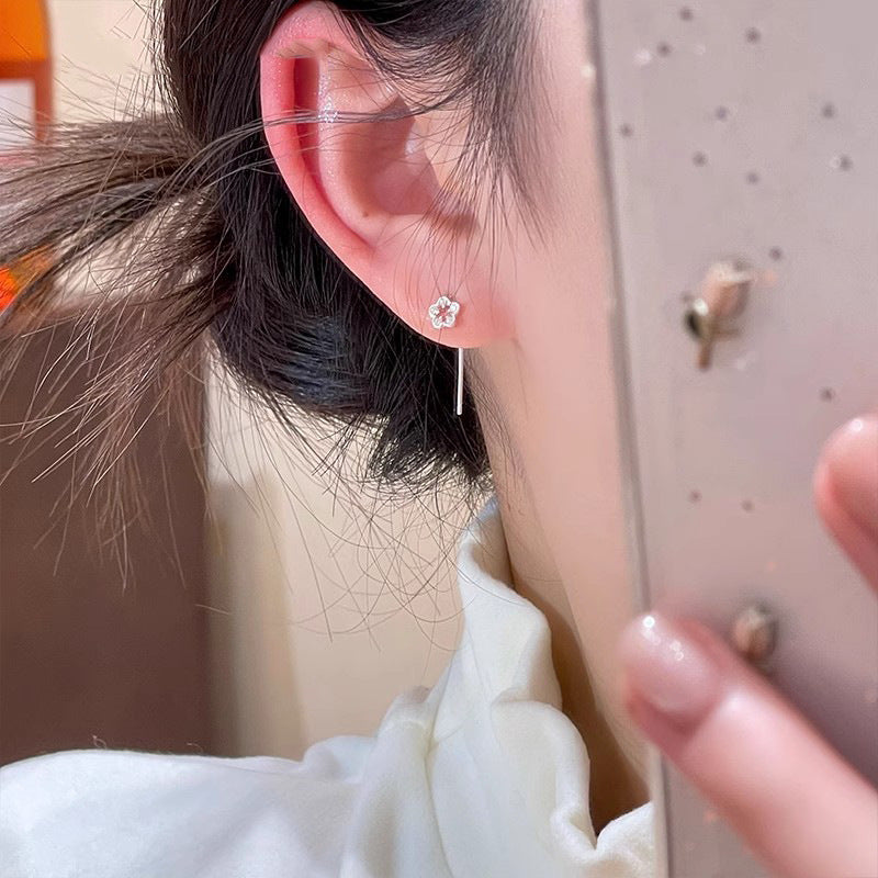 精致小巧银色花朵耳线女2025年新款韩国高级感耳钉小众设计感耳饰